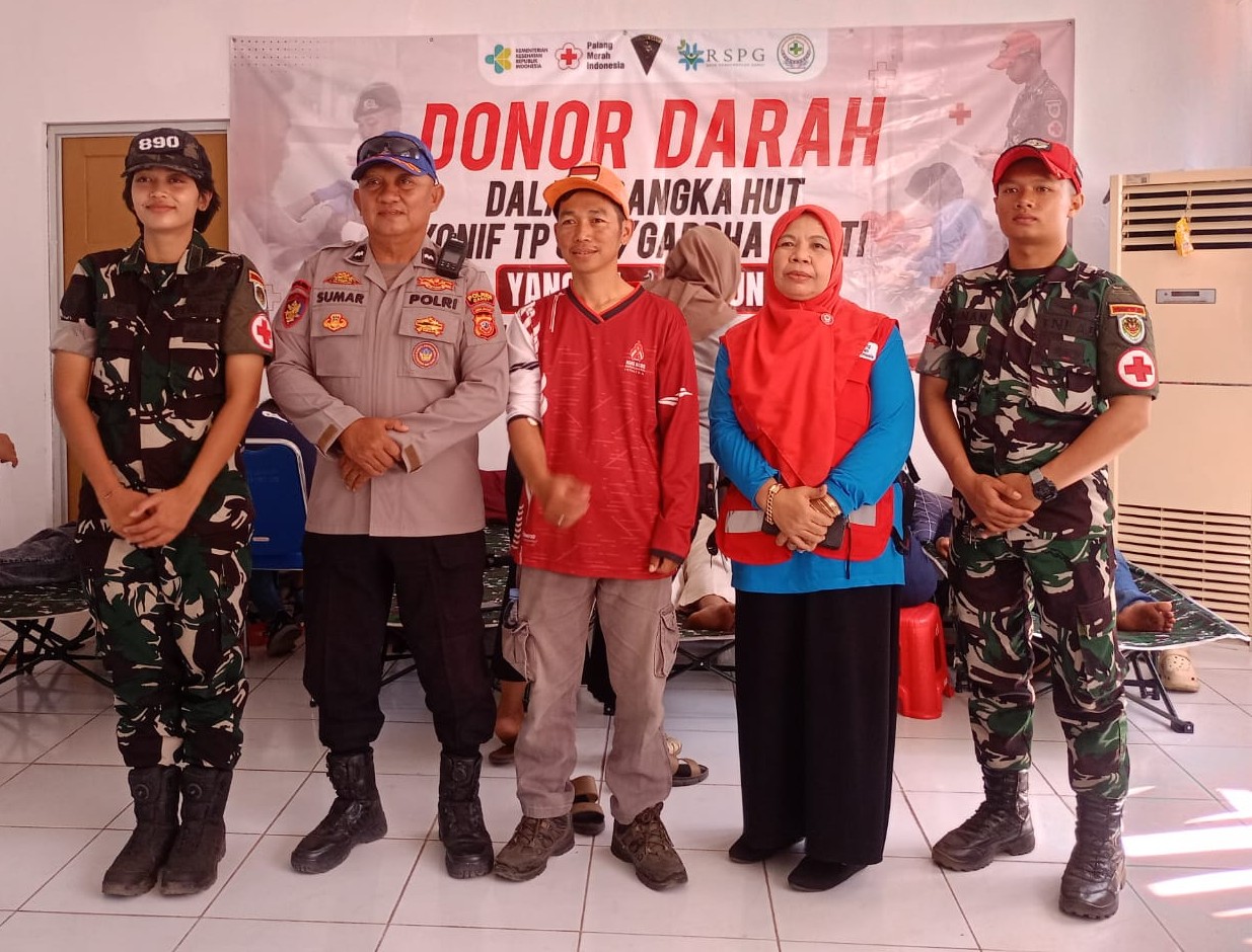 Yonif TP 890/Gardha Sakti Gelar Donor Darah